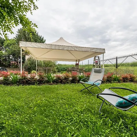 Bilo Garden Teboi 아파트