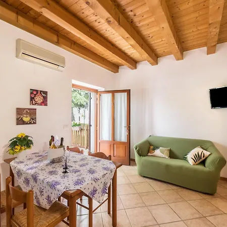 Apartamento Bilo Garden Teboi *